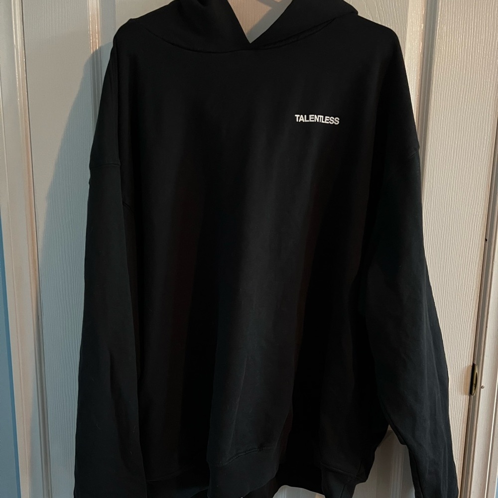 Talentless hoodie xxl